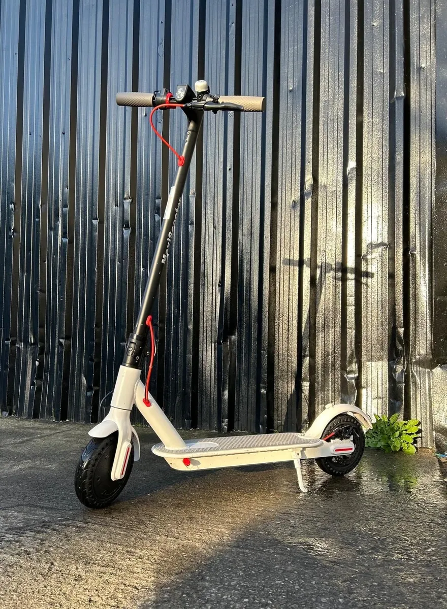 MaxiScooter Electric Scooter - Image 1