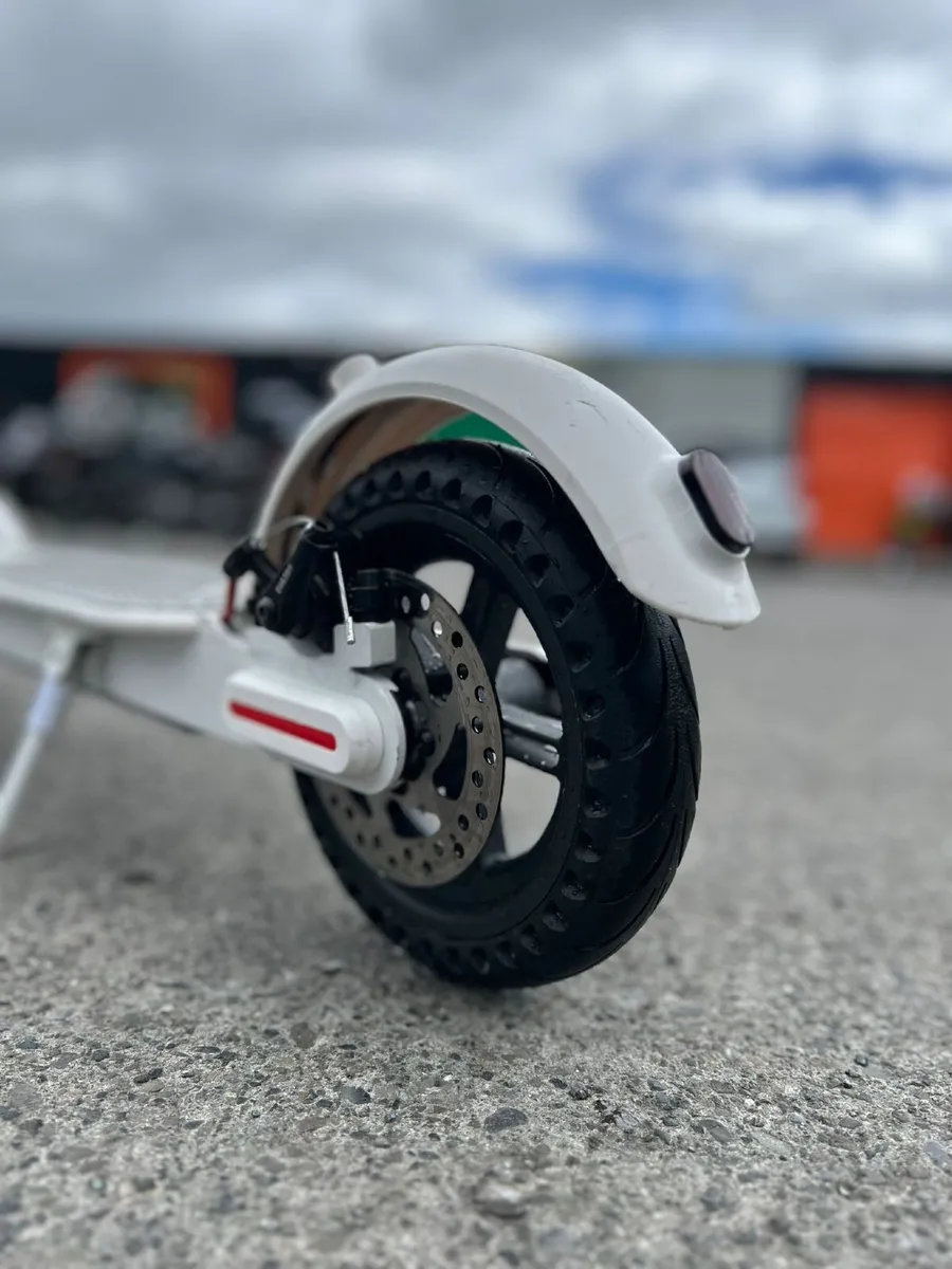 MaxiScooter Electric Scooter - Image 3