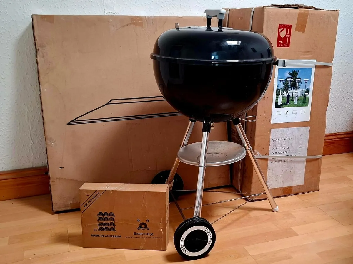 Brand New MATCHING Black Weber BBQ & Patio Heater - Image 1