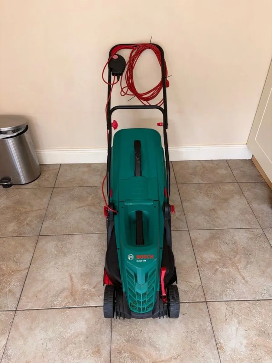 Lawnmower Rotak 34R Bosch - Image 1