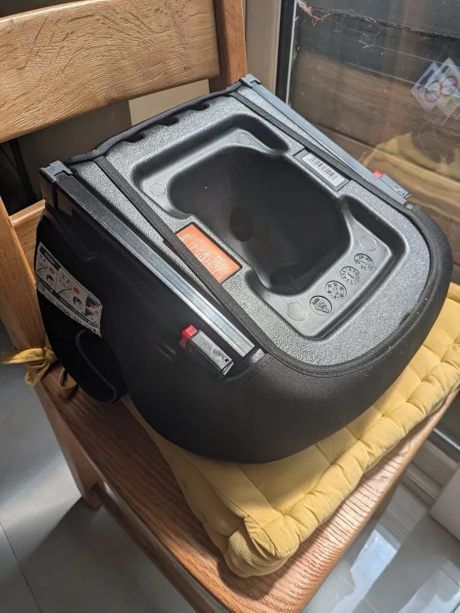 Backless booster seat with ISOFIX - Image 4