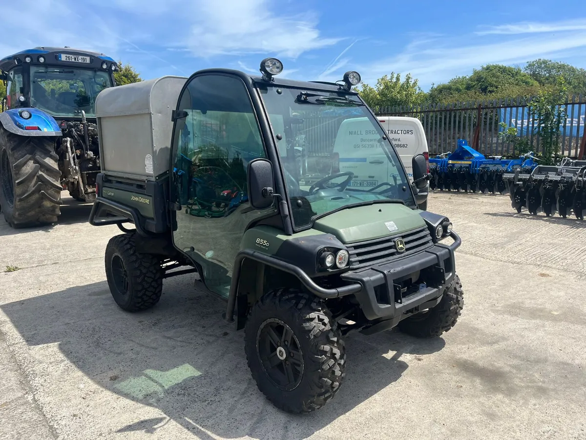 2017 John Deere Gator - Image 3