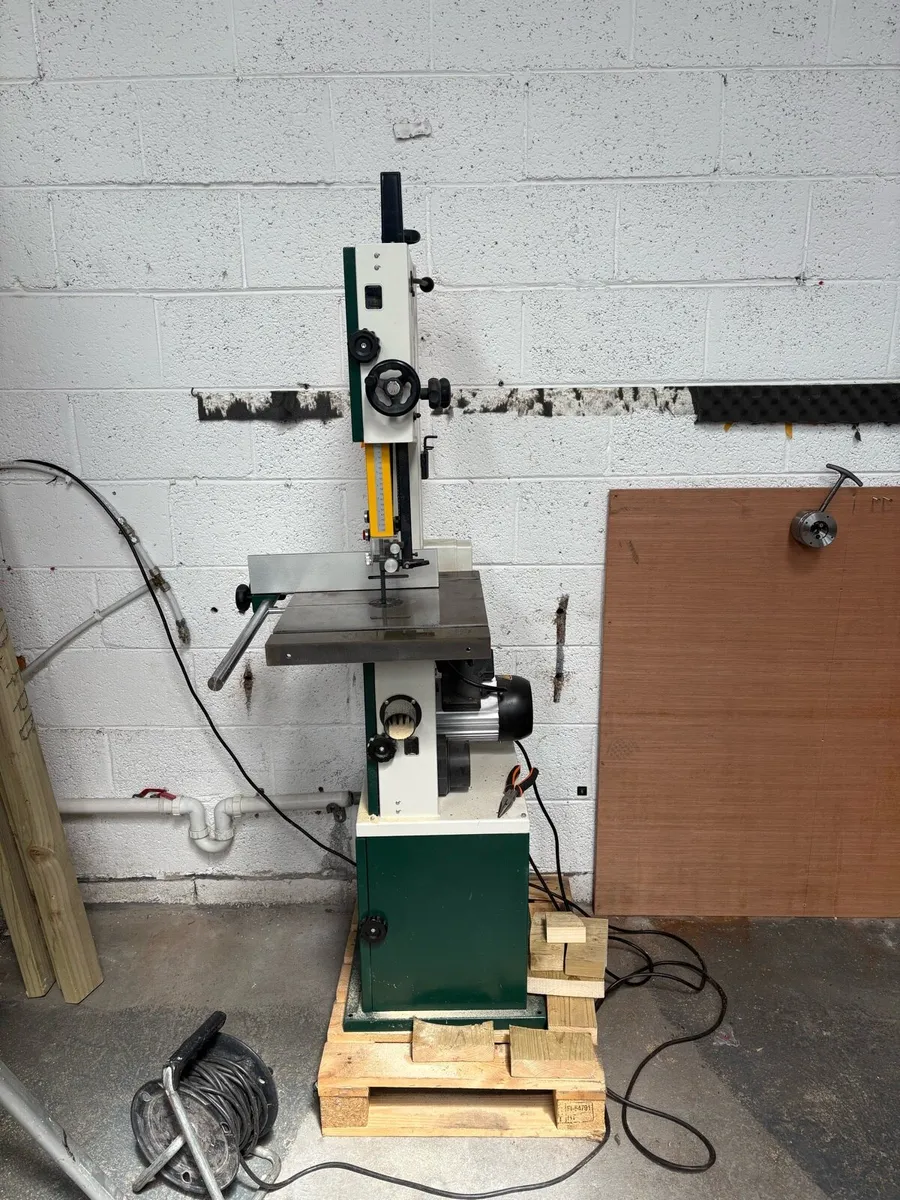 Record Sabre 300 Bandsaw mint condition - Image 2