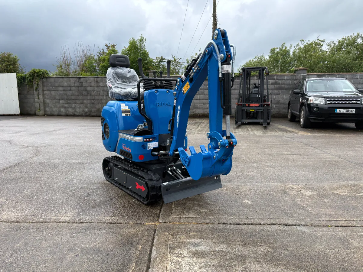 Kubota Powered Rippa R06 Micro digger - Image 4