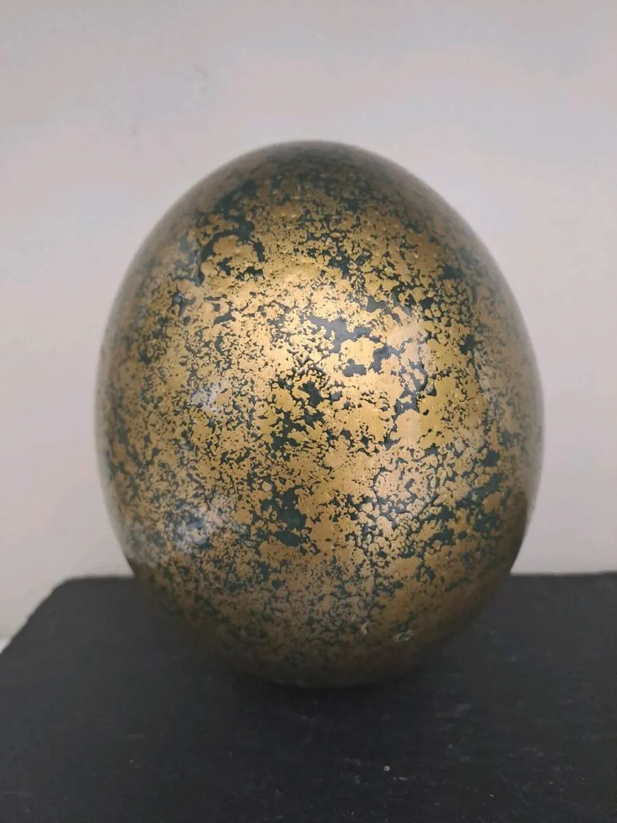 South African Ostrich Egg Ornament Green and Gold - Image 1