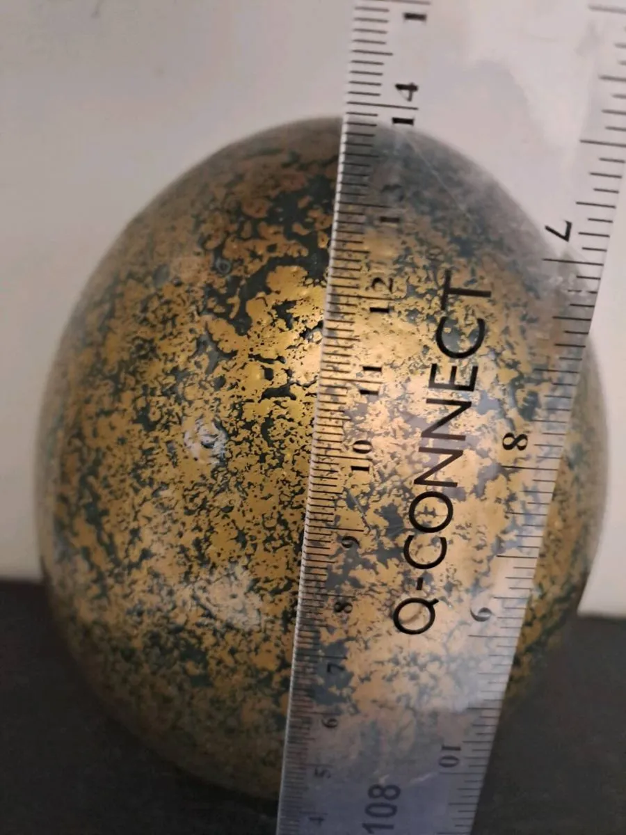 South African Ostrich Egg Ornament Green and Gold - Image 2