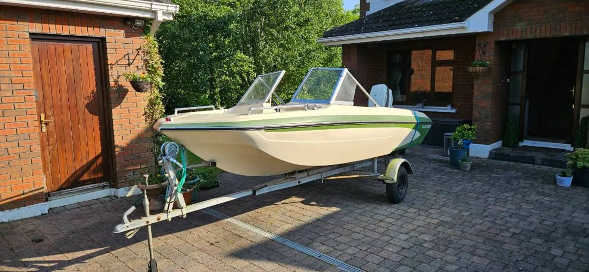 Speedboat - Image 1