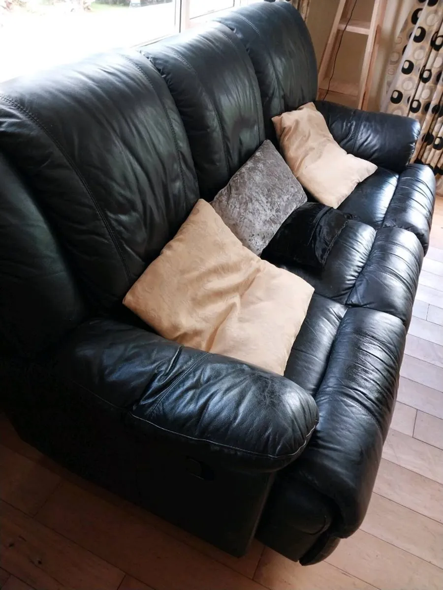 Sofa - Image 4