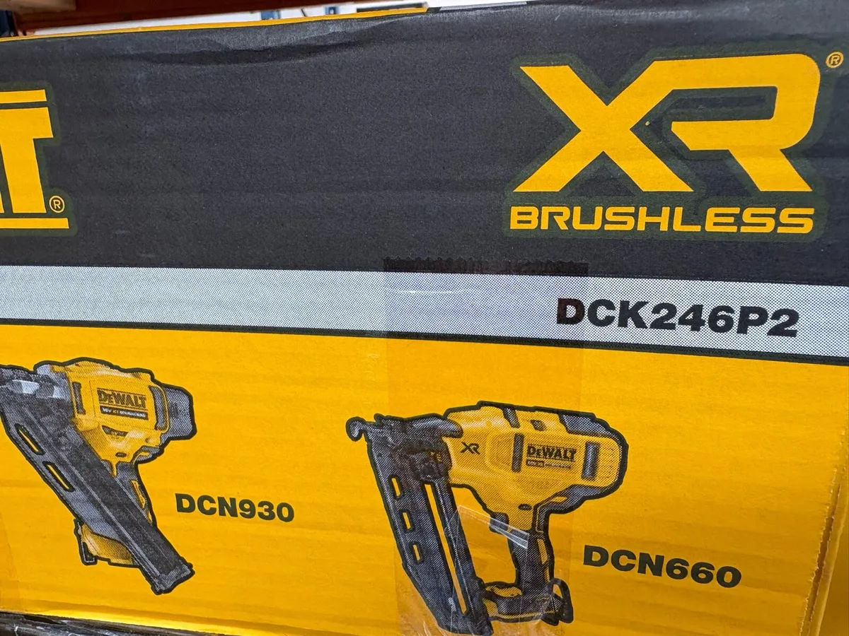 Dewalt dck246p2 nailer twinpack