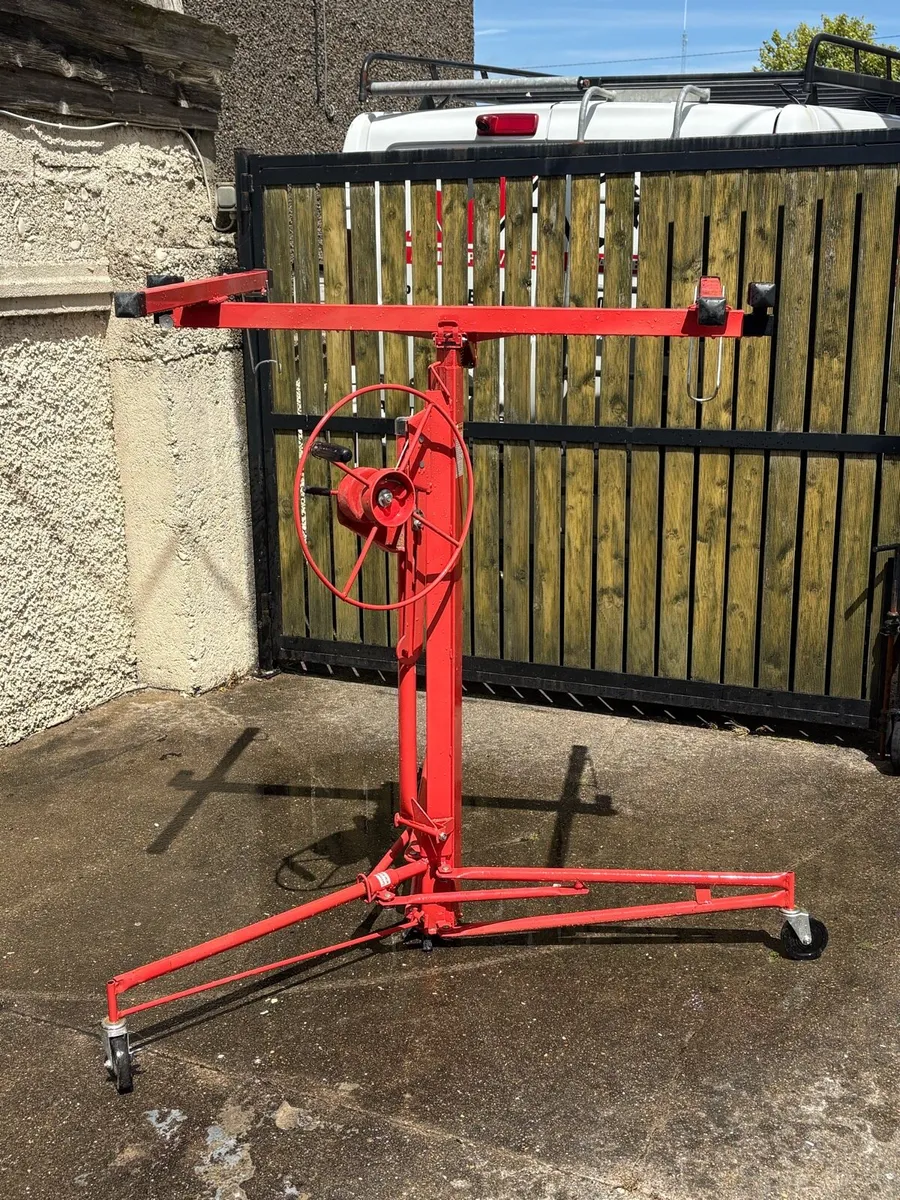 Dewalt batteries / plasterboard lifter hoist - Image 4