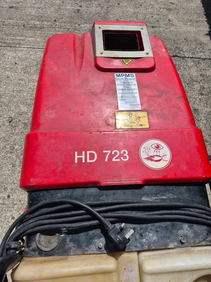 Hot and cold pressure washer - Image 4