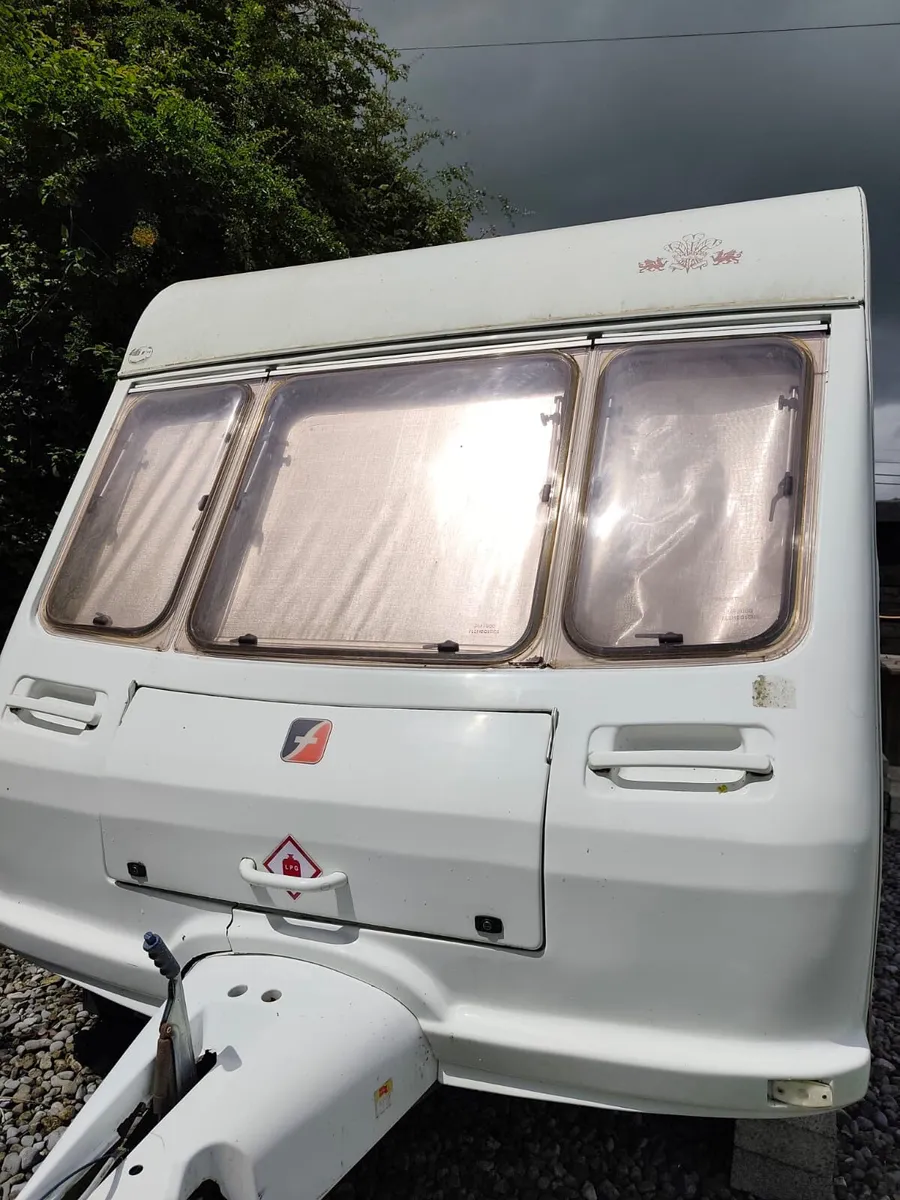 🔥 Fleetwood Moonlight Santana 4 Berth Caravan 🔥 - Image 3