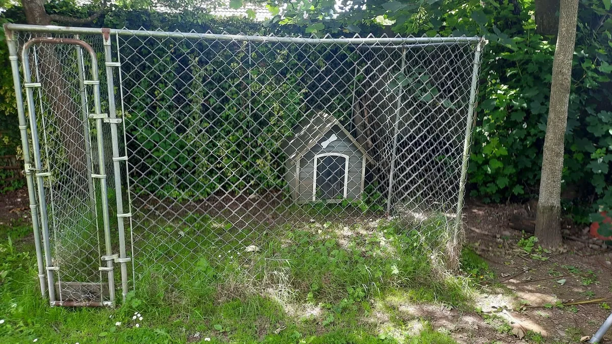 Dog pen - Image 2