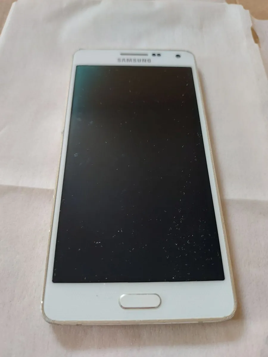 Samsung Galaxy A5, SM-A500FU, 16GB, in excellent c - Image 4