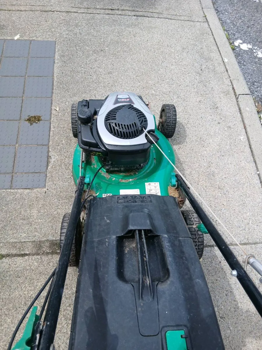 PETROL LAWNMOWER - Image 3