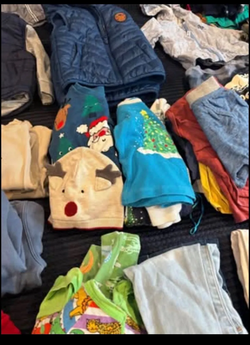 Large pile of boys clothes 12-18 months - Image 3