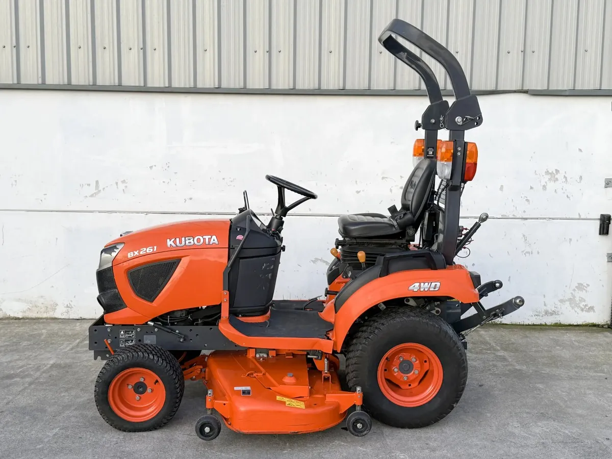 2018 Kubota BX261 Compact Tractor C/w 60" Deck - Image 3