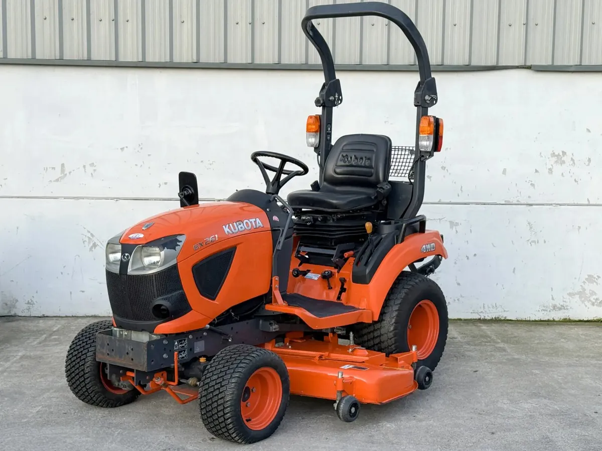 2018 Kubota BX261 Compact Tractor C/w 60" Deck - Image 1