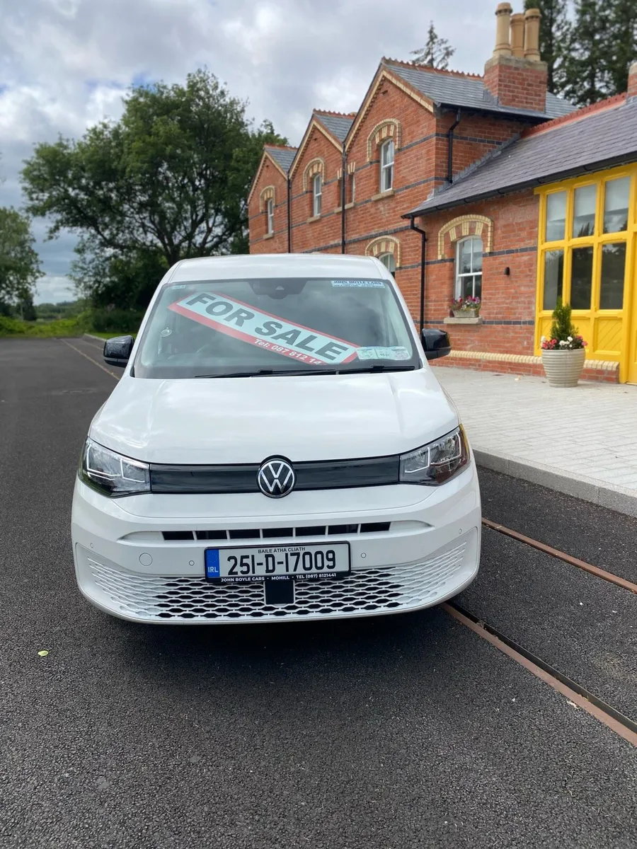 251-D REG VW CADDY MAXI BUISNESS - Image 3