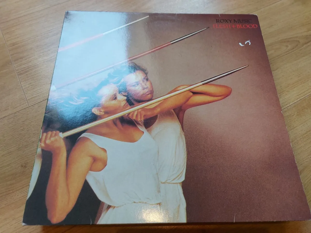 ROXY MUSIC - FLESH AND BLOOD - VINYL RECORD - Image 1