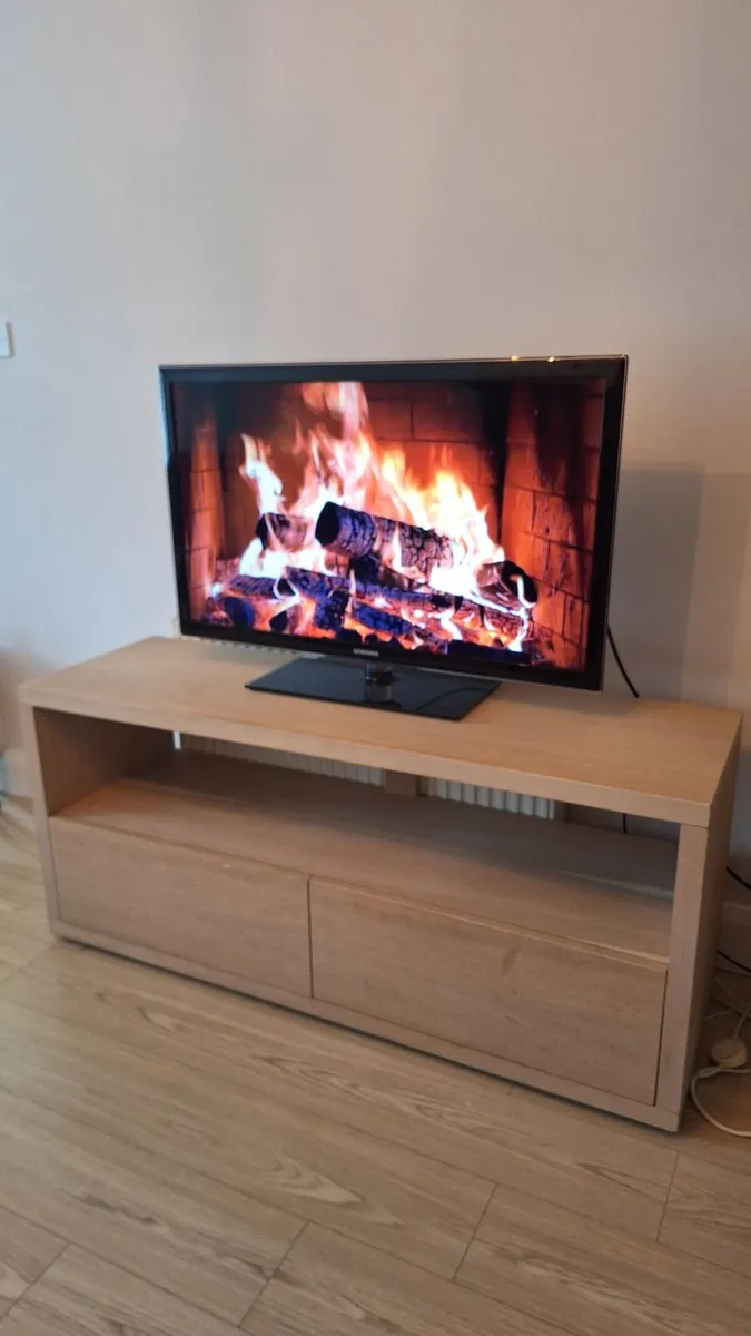Solid Wood TV Stand – Stylish & Spacious - Image 1