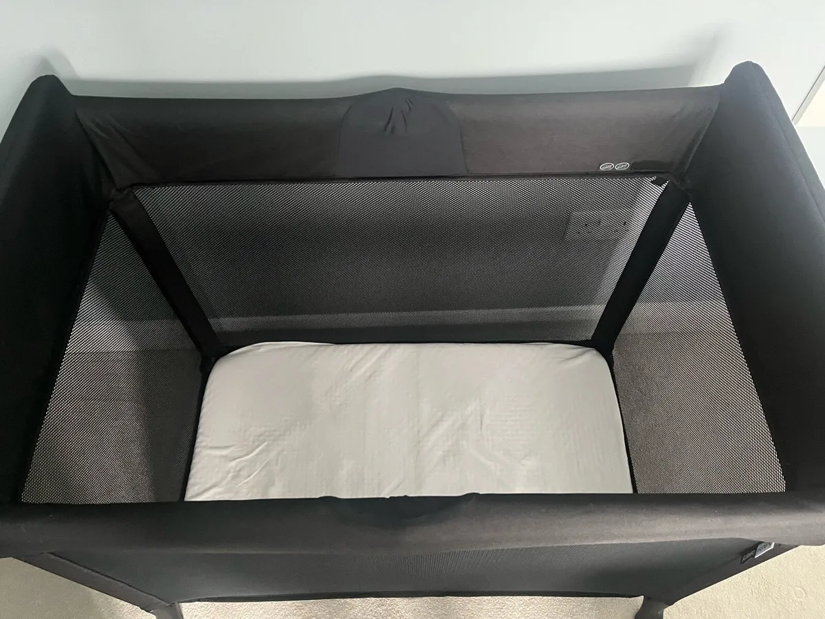 Bugaboo Stardust Travel Cot - Image 3