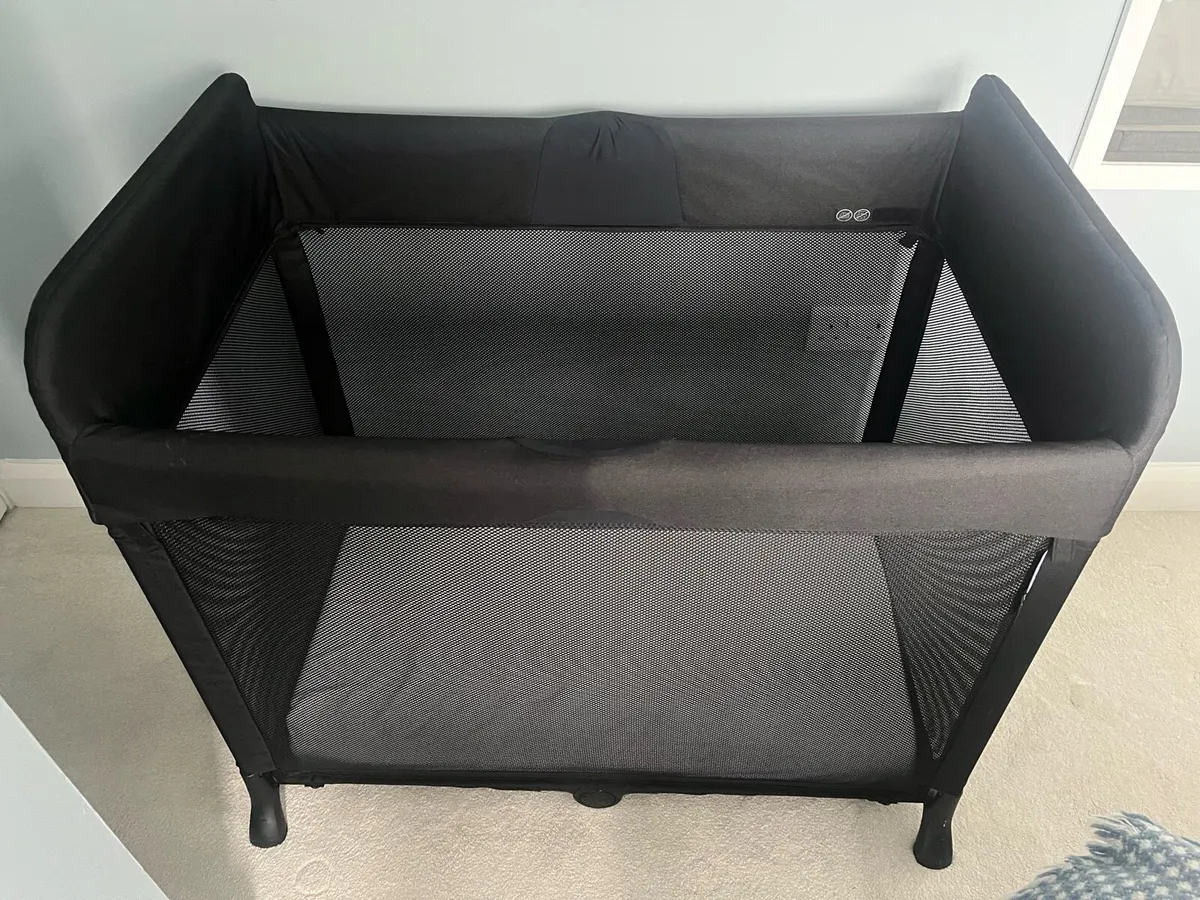 Bugaboo Stardust Travel Cot - Image 4