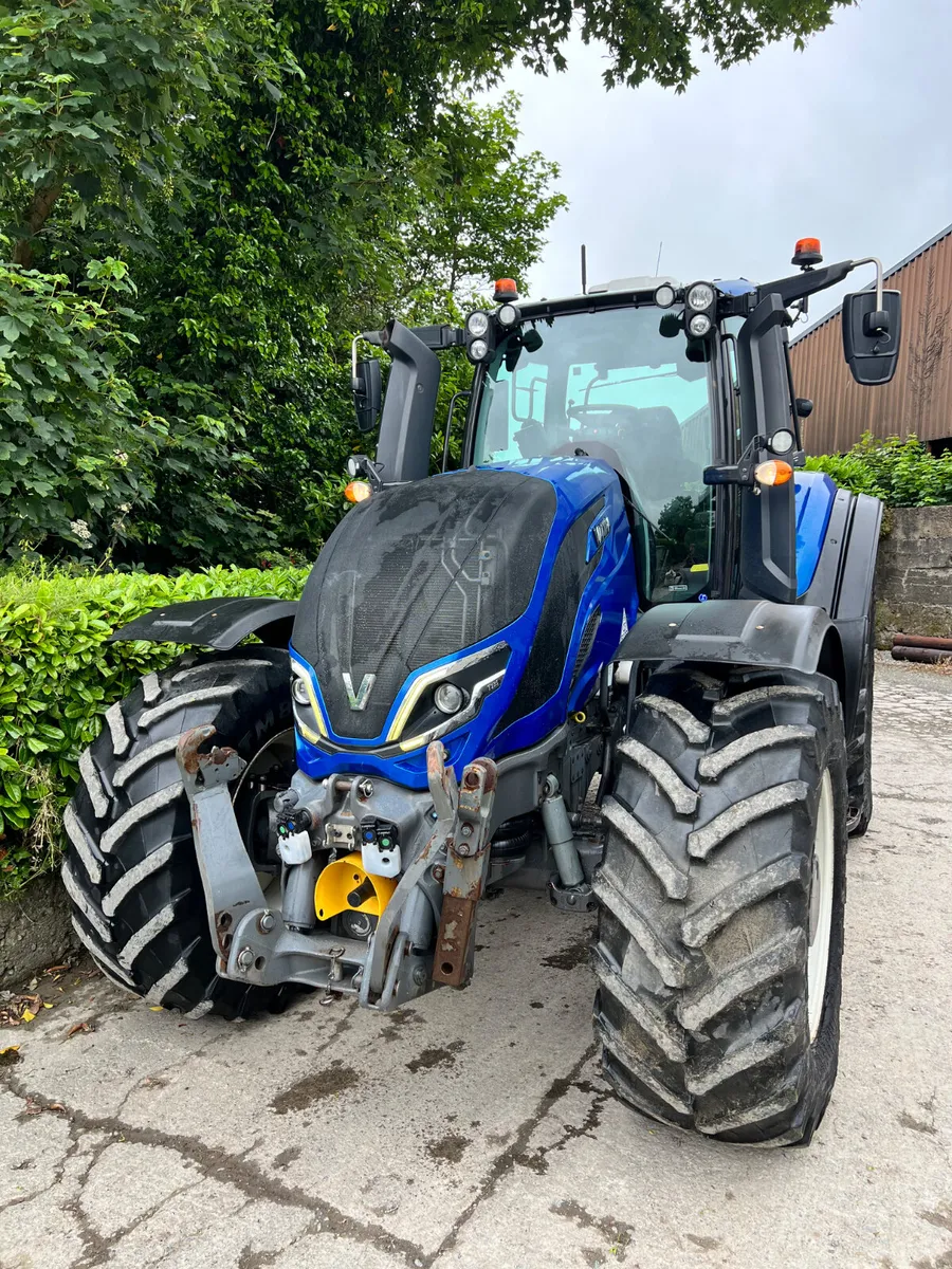 2022 Valtra T235 Direct Unlimited - Image 4