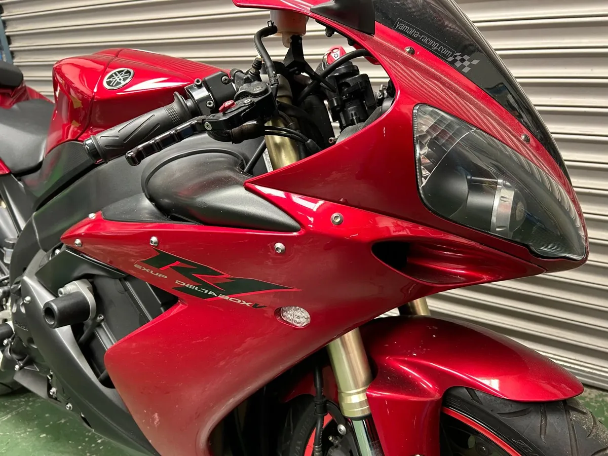 2004 YAMAHA R1 // Low Miles // Nice Extras - Image 2