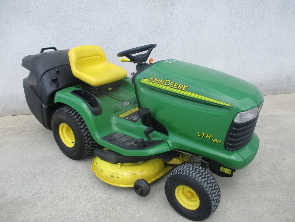 JohnDeere LTR 180 tractor mower - Image 1