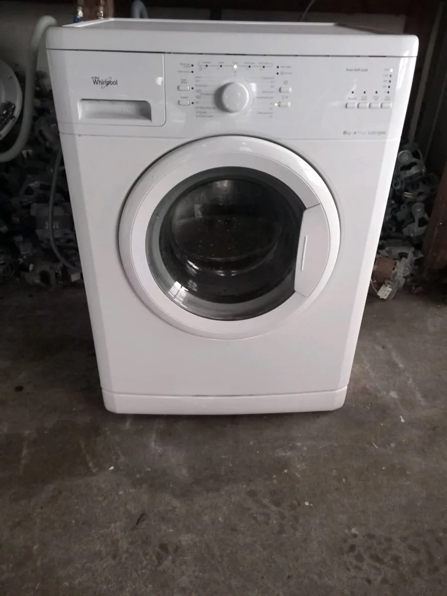 Whirlpool 9kg washing machine - Image 1