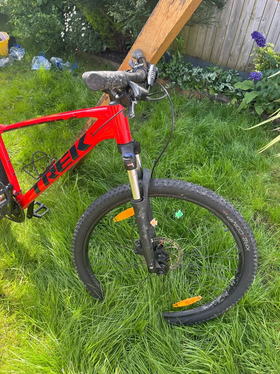 Trek 6 very good condition. - Image 2