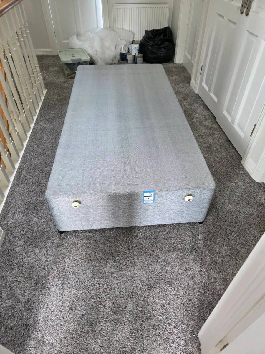 Single divan bed base - Image 1
