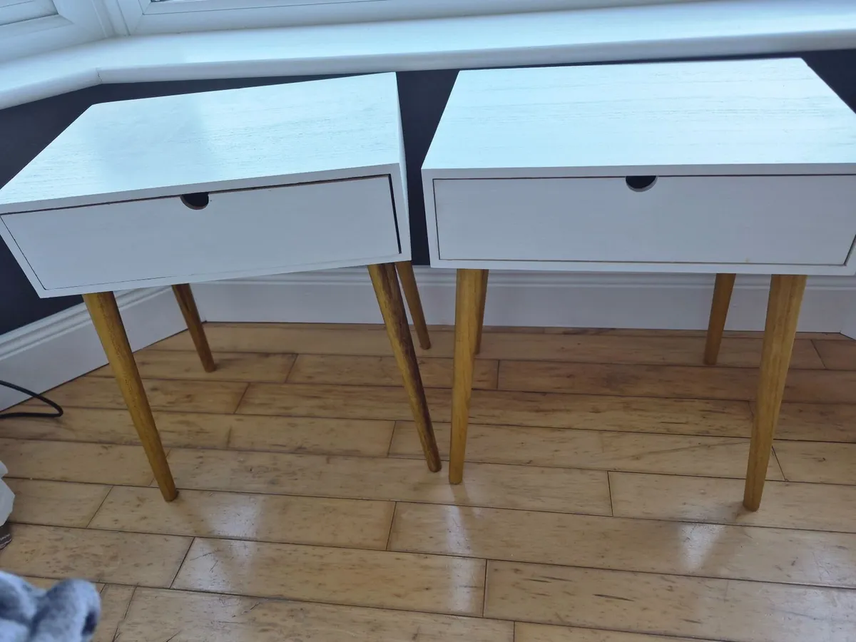 2 Bedside Lockers - Image 1