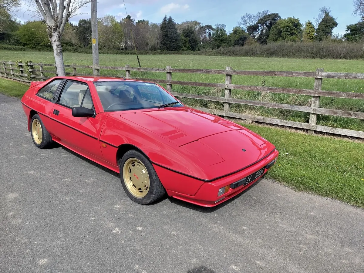 Lotus Excel SE 1987, full leather interior - Image 3