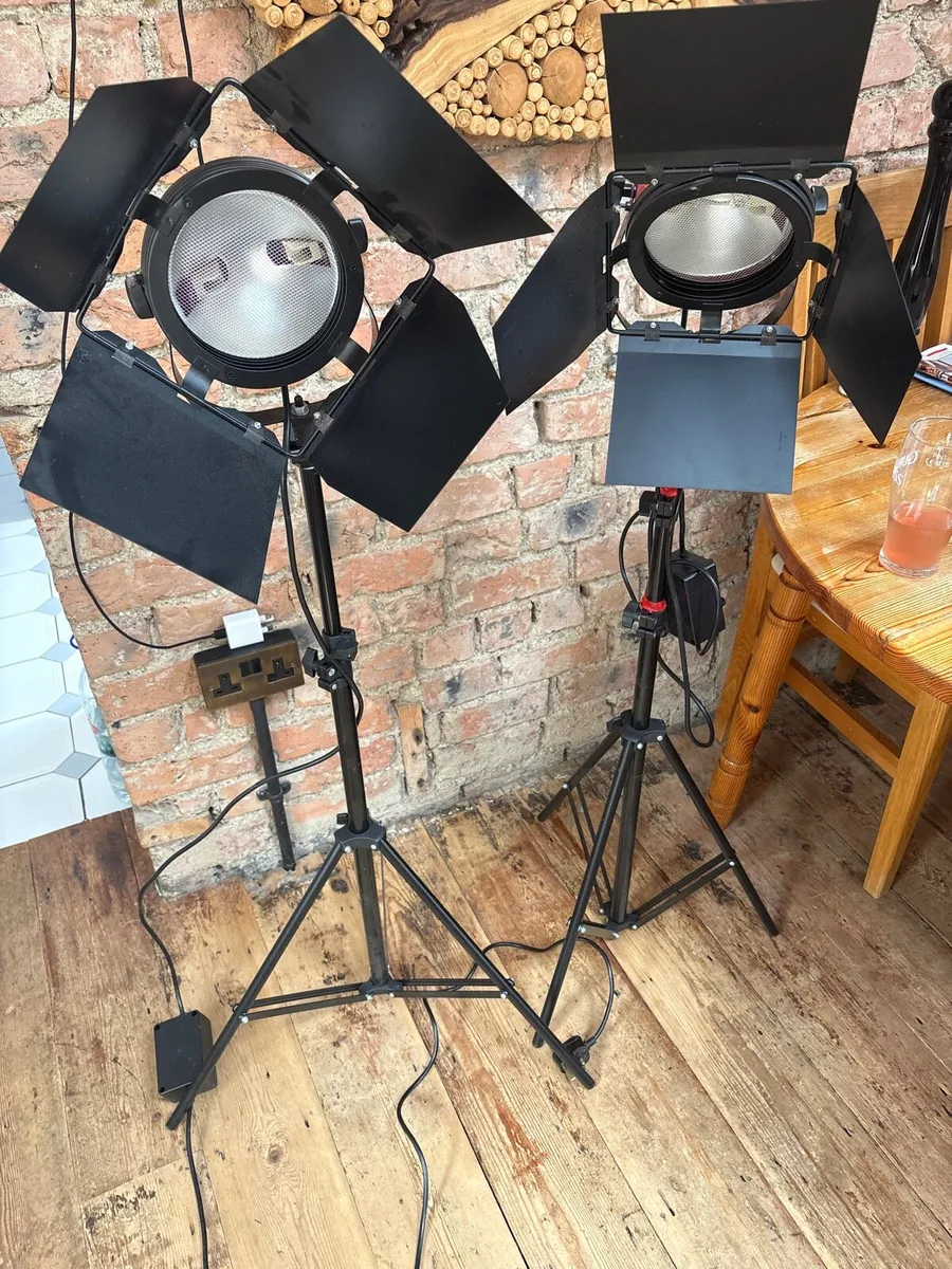 2 Studio Red head light s - Image 2
