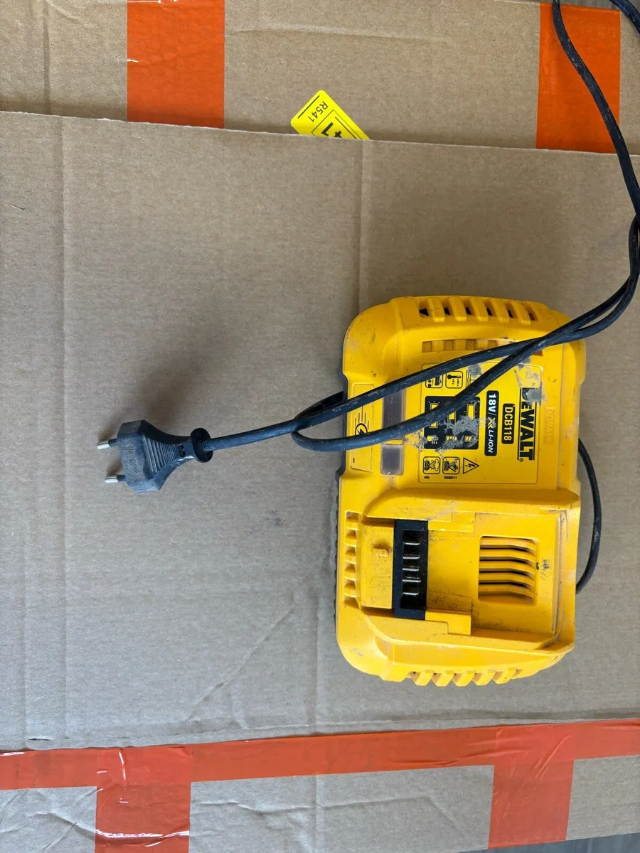 Dewalt fast charger Parts/ Repair