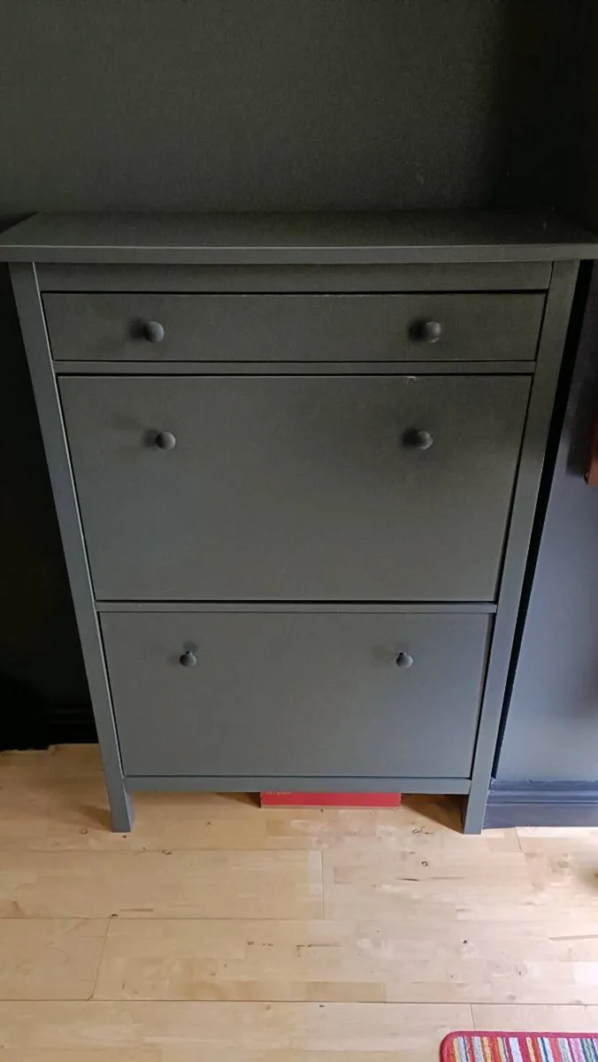 Shoe Rack - Image 1