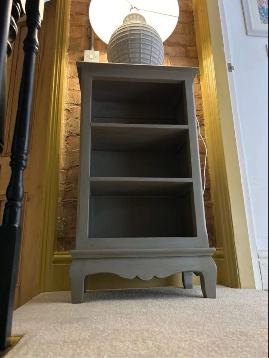 Laura Ashley Cabinet & Lamp - Image 2