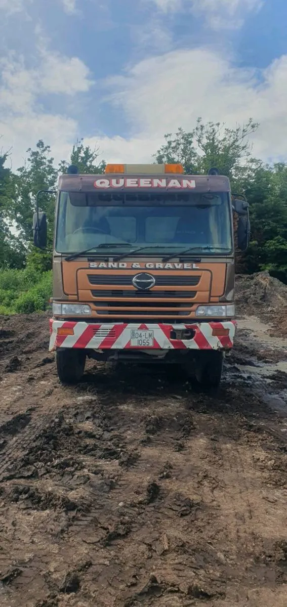 2004 Hino FS 360 3 axle tipper - Image 1