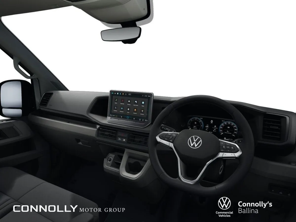 Volkswagen Crafter Panel Van Trendline 30 MWB H/Ro - Image 2