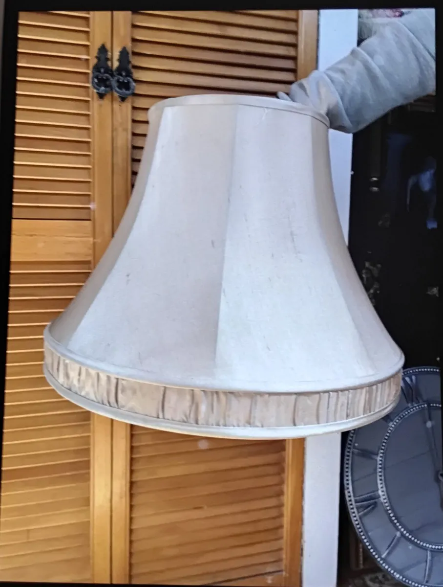 Antiqe lamp shades - Image 2