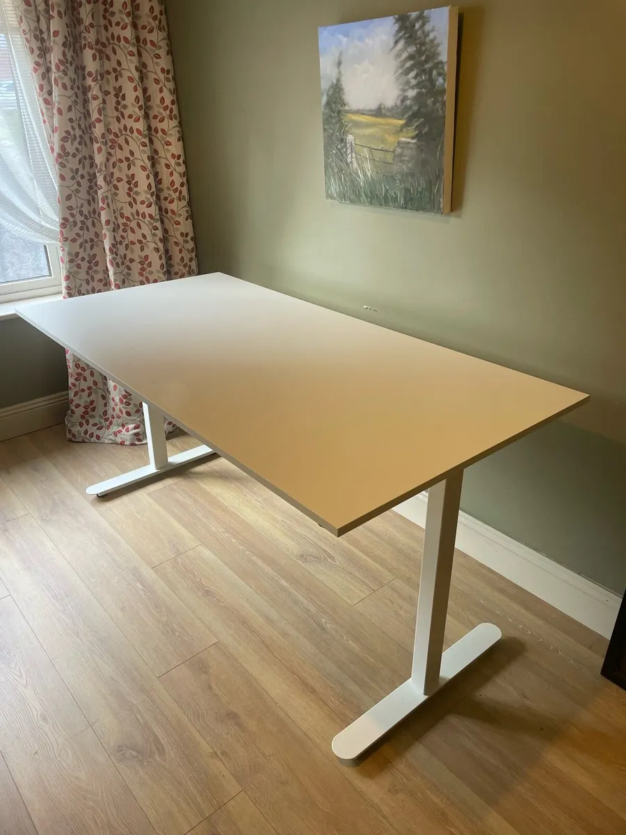 Office desk - Image 2