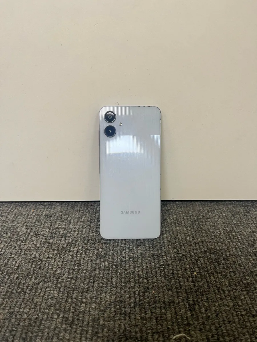 Samsung Galaxy A06 SmartPhone - Image 2