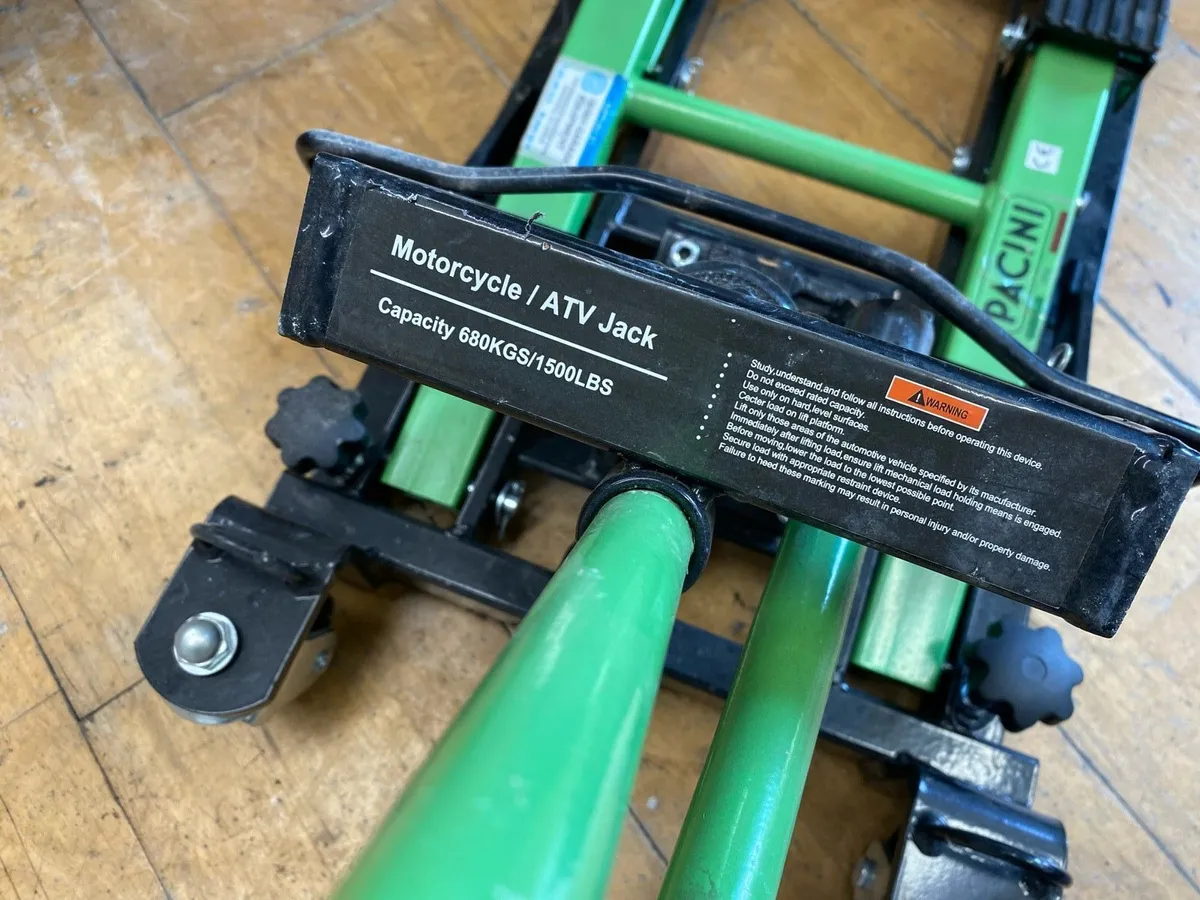 Motorcycle lift - Image 2