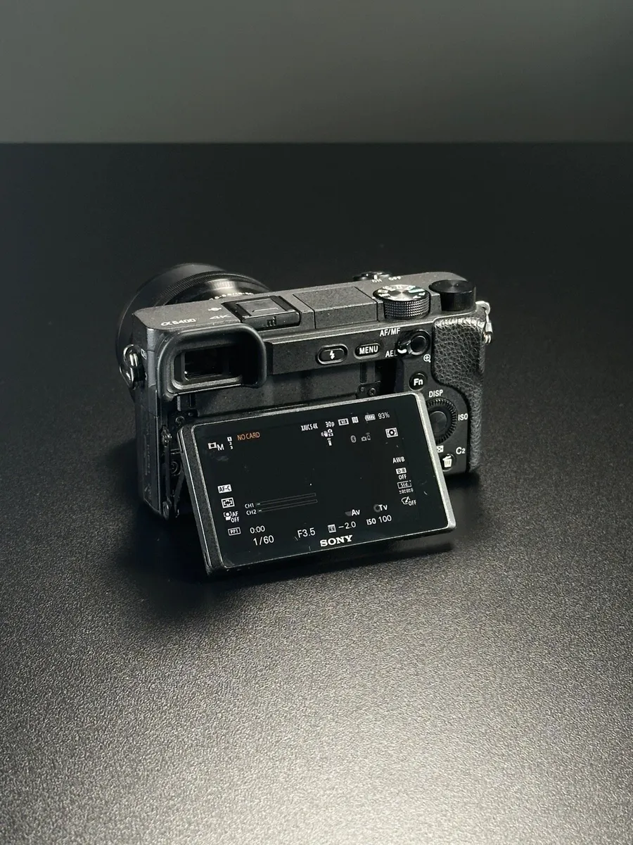 Sony A6400 Mirrorless Camera + 16–50mm OSS Lens - Image 3