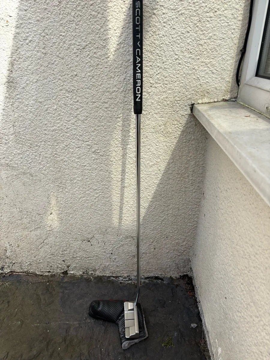 Scotty Cameron Select Squareback Putter - Image 1