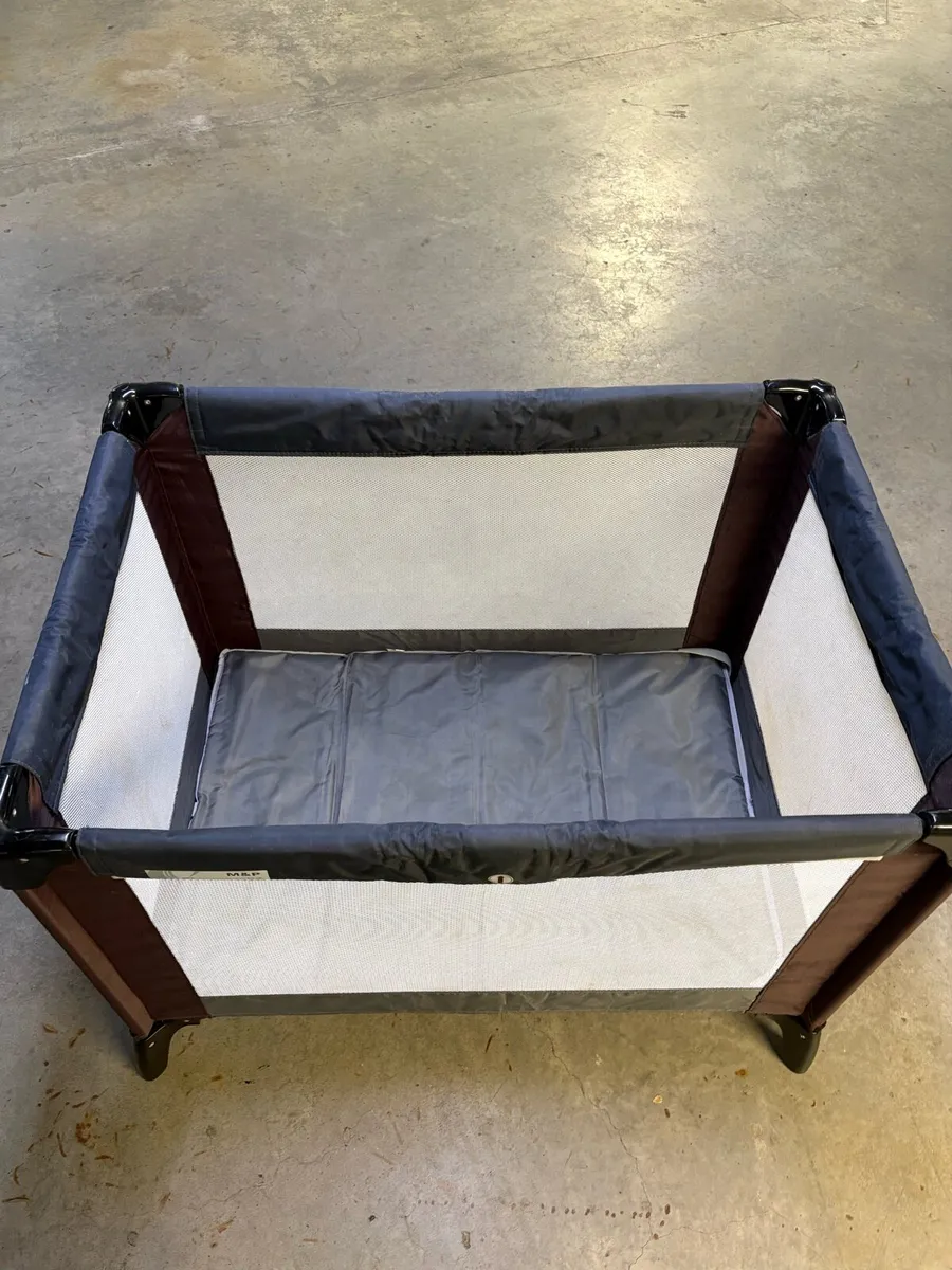 Mamas & Papas Travel Cot with Mattress & Carry Bag - Image 2