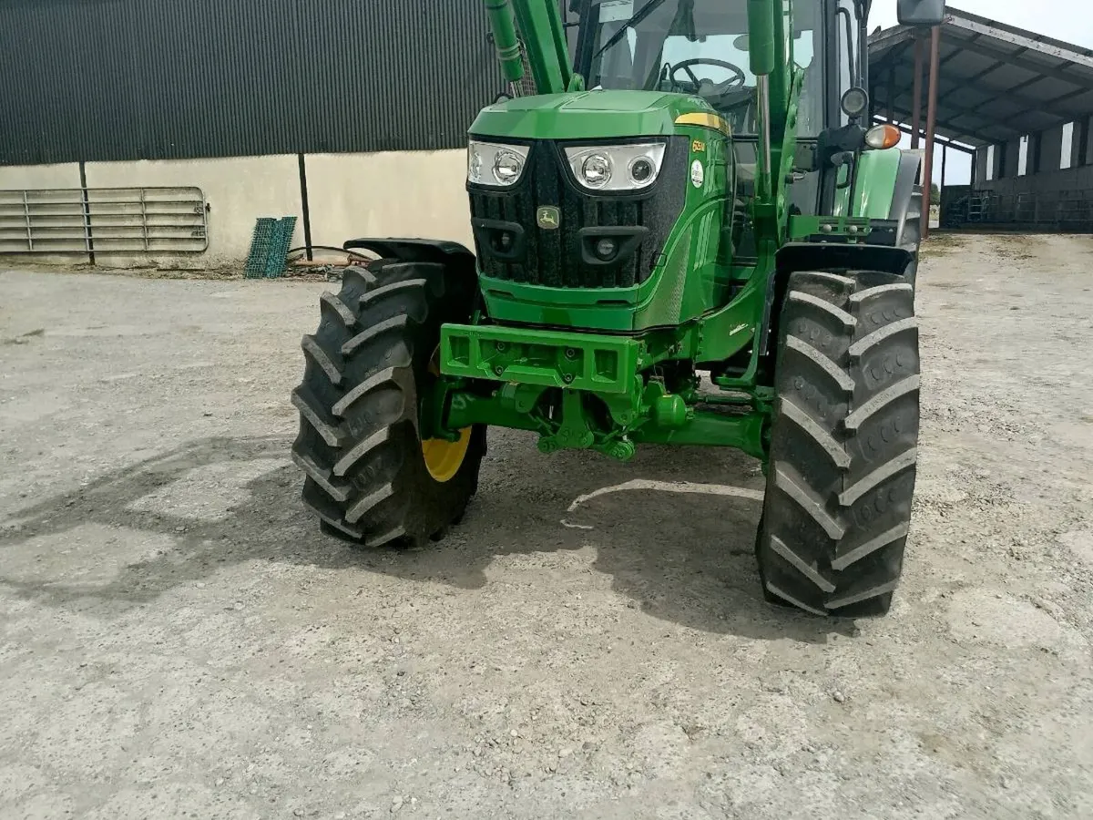 John Deere 6125M - Image 3