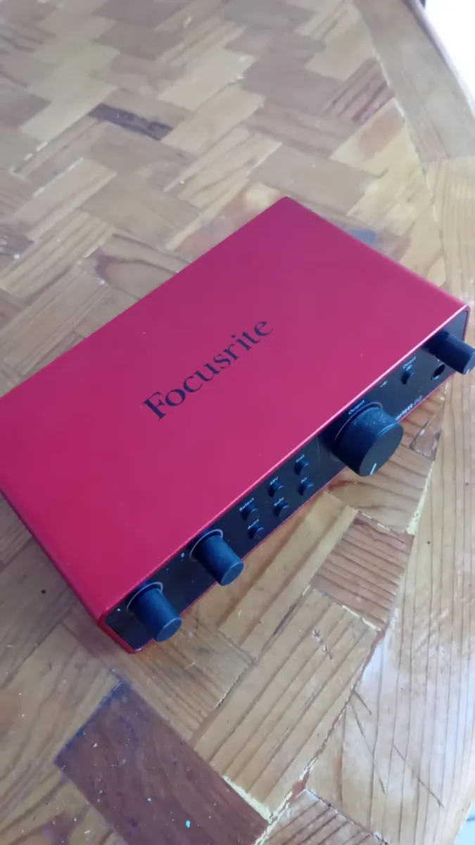 Focusrite scarlett 2i2 usb soundcard - Image 2